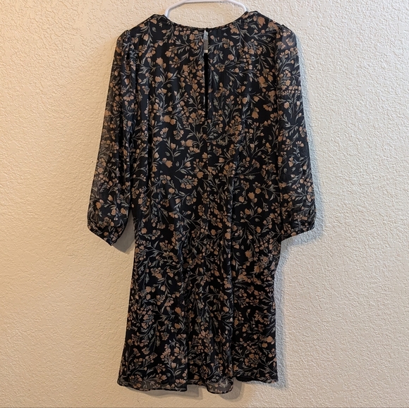 Calvin Klein Long Sleeve Mini Dress Dark Floral, Light Chiffon & Lined, Size 8 - Picture 7 of 7